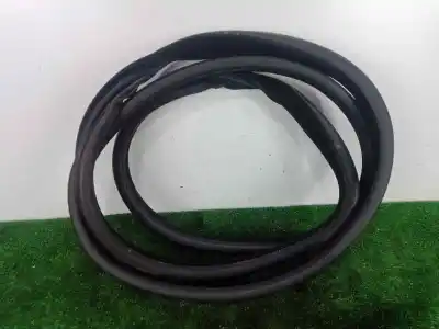 Second-hand car spare part rubber door seal for land rover range rover evoque (l538) 2.2 d 4x4 oem iam references lr027223