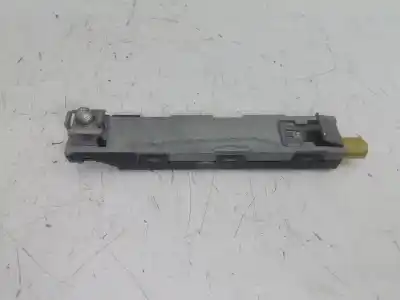 Second-hand car spare part antenna for seat leon (5f1) 1.6 tdi oem iam references 5f4035225 Second-hand car spare part antenna for seat leon (5f1) 1.6 tdi oem iam references 5f4035225