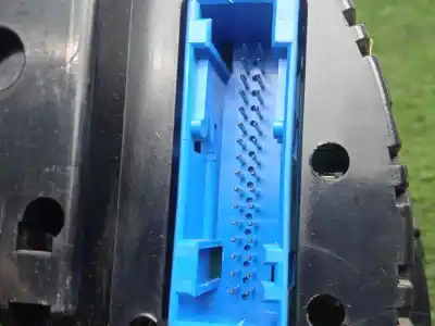 Pezzo di ricambio per auto di seconda mano pannello degli strumenti per audi a4 berlina (8e) 2.0 tdi 16v (103kw) riferimenti oem iam 8e0920901d  