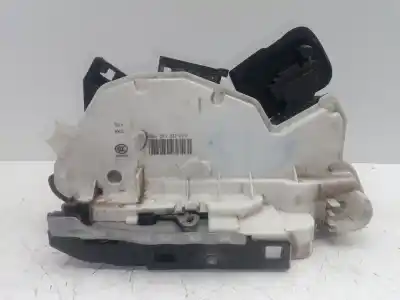 Second-hand car spare part left front door lock for seat leon (5f1) 1.6 tdi oem iam references 5k1837015e Second-hand car spare part left front door lock for seat leon (5f1) 1.6 tdi oem iam references 5k1837015e