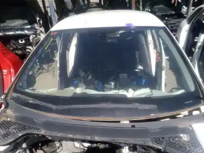 Second-hand car spare part windshield for seat leon (5f1) 1.6 tdi oem iam references  Second-hand car spare part windshield for seat leon (5f1) 1.6 tdi oem iam references