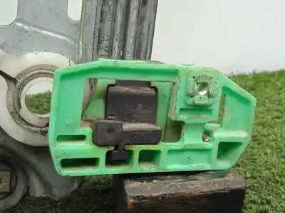 Second-hand car spare part driver left window regulator for renault scenic ii 1.5 dci diesel oem iam references   