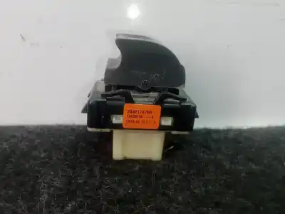 Peça sobressalente para automóvel em segunda mão BOTÃO / INTERRUPTOR ELEVADOR VIDRO DIANTEIRO ESQUERDO por DACIA DUSTER  Referências OEM IAM 254110431R 1.BOTON 
