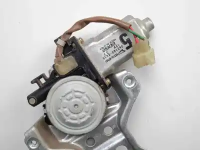 Автозапчастина б/у регулятор переднього правого скла для daihatsu terios (j100) 1.3 cat посилання на oem iam   