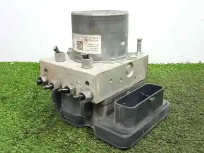 İkinci el araba yedek parçası  için PEUGEOT PARTNER KOMBI  OEM IAM referansları 0265258366 - 9811148380 - 9822873580  