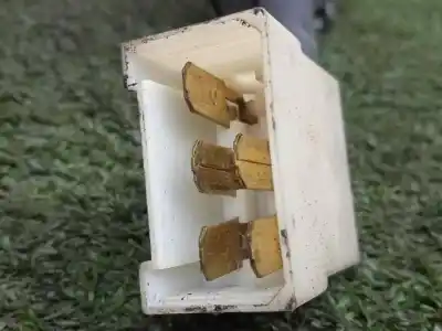 Second-hand car spare part headlights switch for nissan trade 2.8d oem iam references   