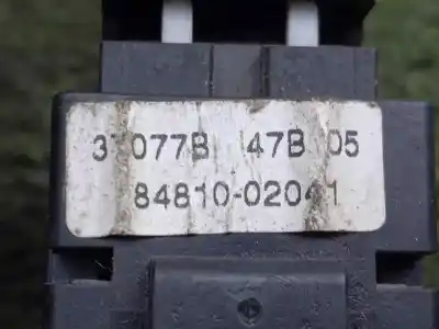 Peça sobressalente para automóvel em segunda mão botão / interruptor elevador vidro dianteiro direito por toyota corolla (_e12_) 1.4 d (nde120_) referências oem iam 8481002041  