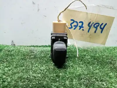 Peça sobressalente para automóvel em segunda mão Botão / Interruptor Elevador Vidro Dianteiro Direito por DAEWOO LANOS 1.3 G -A13SMS Referências OEM IAM   