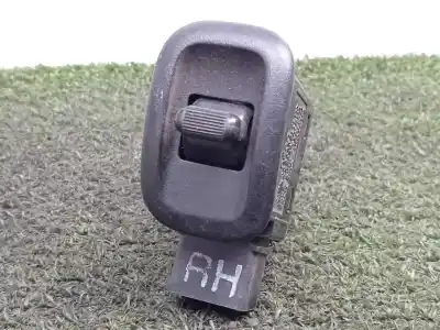 Peça sobressalente para automóvel em segunda mão Botão / Interruptor Elevador Vidro Traseiro Direito por DAEWOO LANOS 1.6 CAT Referências OEM IAM 621W02400  