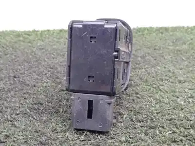 Peça sobressalente para automóvel em segunda mão botão / interruptor elevador vidro traseiro direito por daewoo lanos 1.6 cat referências oem iam 621w02400  