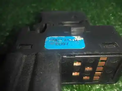 Peça sobressalente para automóvel em segunda mão botão / interruptor elevador vidro traseiro esquerdo por nissan note (e11e) 1.5 dci turbodiesel cat referências oem iam 25411ed00b  1.boton