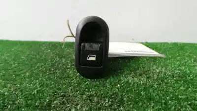 Peça sobressalente para automóvel em segunda mão Botão / Interruptor Elevador Vidro Dianteiro Direito por CITROEN C2 (JM_) 1.4 HDi Referências OEM IAM 96605364XT  1.BOTON