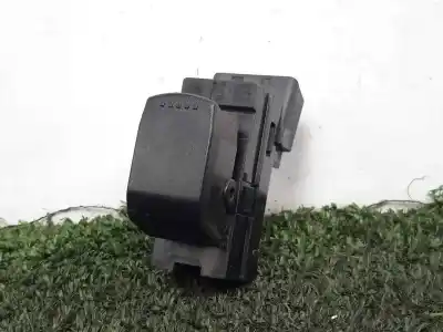 Pezzo di ricambio per auto di seconda mano comando alzacristalli posteriori destro per fiat sedici (189_) 1.9 d multijet 4x4 riferimenti oem iam 62j00