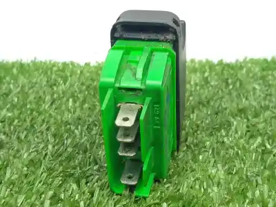 Peça sobressalente para automóvel em segunda mão botão / interruptor elevador vidro dianteiro direito por citroen c1 1.0 cat (384f) referências oem iam 848100h010a  1.boton