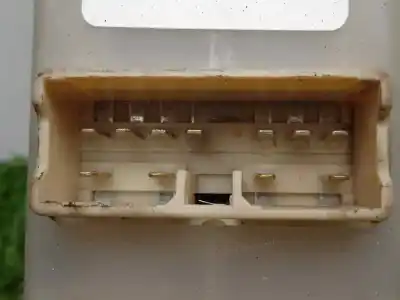 Peça sobressalente para automóvel em segunda mão botão / interruptor elevador vidro dianteiro esquerdo por daewoo lanos 1.6 cat referências oem iam   