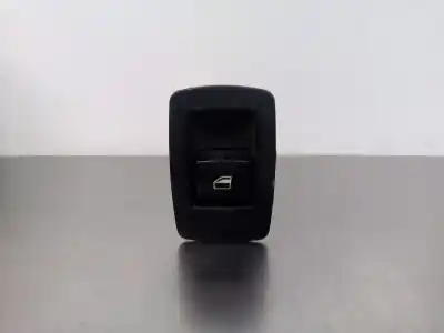 Pièce détachée automobile d'occasion Commande De Lève Vitre Arrière Gauche pour BMW SERIE 1 BERLINA (E81/E87) 1.6 16V CAT Références OEM IAM 6952001 - 159798003484A  