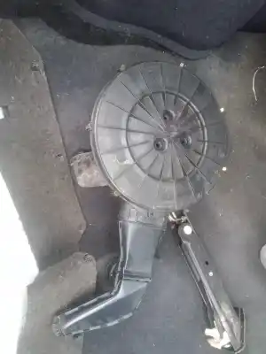 Peça sobressalente para automóvel em segunda mão filtro de ar por opel kadett e 1.6 referências oem iam 90232145  