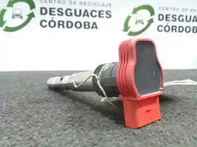 Peça sobressalente para automóvel em segunda mão bobina de ignição por audi a4 berlina (8e) 2.0 20v cat (alt) referências oem iam 06c905115m - 0040102051