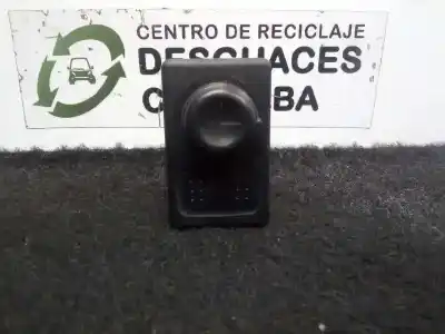 Pièce détachée automobile d'occasion  pour NISSAN CABSTAR ->09.06  Références OEM IAM 255702Y015  