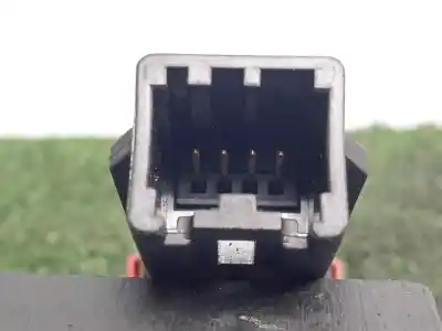 Second-hand car spare part hazard warning lights for mazda 2 lim. (de) 1.4 diesel cat oem iam references d651664h0  