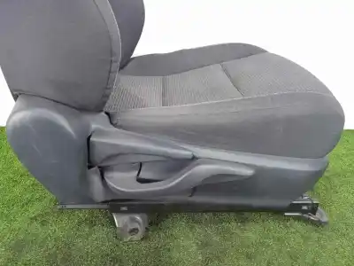 Piesă de schimb auto la mâna a doua scaunul din fațã partea dreaptã pentru toyota auris (_e15_) 1.4 d-4d (nde150_) referințe oem iam   