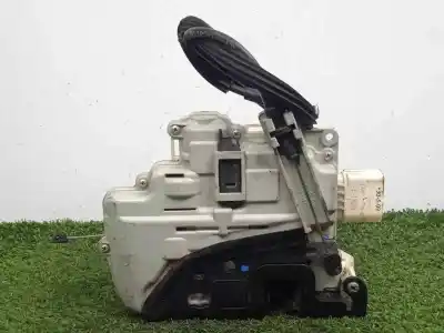 Second-hand car spare part left front door lock for seat leon (1p1) 1.9 tdi oem iam references   