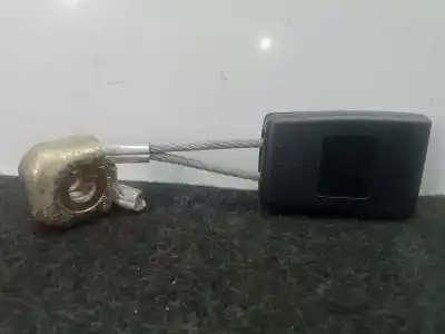 Peça sobressalente para automóvel em segunda mão chicote / encaixe cinto segurança traseiro direito por audi a4 berlina (8e) 1.8 20v turbo referências oem iam 8e0857740