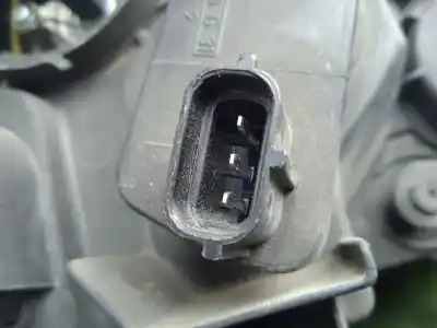 Second-hand car spare part left headlight for ssangyong rodius 2.7 turbodiesel cat oem iam references   