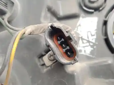 Second-hand car spare part left headlight for ssangyong rodius 2.7 turbodiesel cat oem iam references   