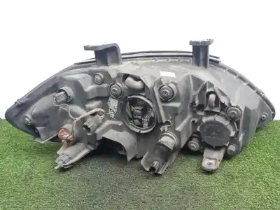 Second-hand car spare part left headlight for ssangyong rodius 2.7 turbodiesel cat oem iam references   