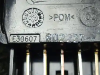 Peça sobressalente para automóvel em segunda mão botão / interruptor elevador vidro dianteiro esquerdo por dacia duster (hs_) 1.5 dci 4x4 (hsmc, hsmd) referências oem iam 602227 - e30607  