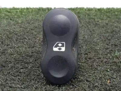 Second-hand car spare part RIGHT FRONT POWER WINDOW SWITCH for DACIA DUSTER (HS_)  OEM IAM references 602227 - E30607  