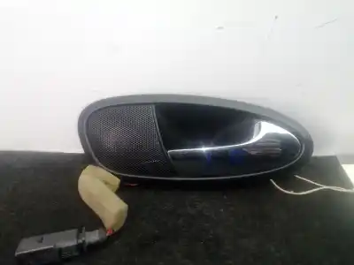 Peça sobressalente para automóvel em segunda mão Puxador Interior Traseiro Direito por SEAT LEON (1P1) 2.0 TDI 16V Referências OEM IAM 5P0837114  