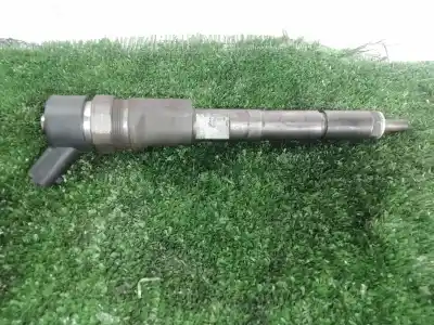 Pezzo di ricambio per auto di seconda mano iniettore per toyota corolla (_e12_) 1.4 d (nde120_) riferimenti oem iam 2367033040 - 0445110221