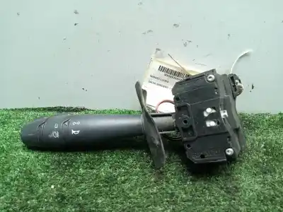 Peça sobressalente para automóvel em segunda mão comutador de luzes por dacia sandero 1.5 dci referências oem iam 6166018