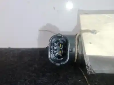 Pezzo di ricambio per auto di seconda mano iniettore per opel corsa 3 c 1.3 cdti 70ch manual riferimenti oem iam 0986435078  