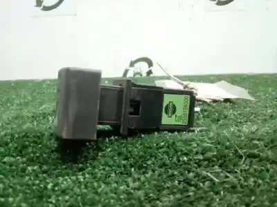 Second-hand car spare part switch for nissan atleon 165.75 (6.0 td) oem iam references 255819x000  