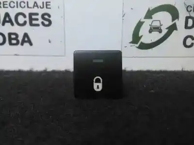 Peça sobressalente para automóvel em segunda mão Trocar por PEUGEOT PARTNER TEPEE 1.6 HDi / BlueHDi 75 Referências OEM IAM 96582880XT  