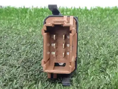 Second-hand car spare part switch for renault trafic combi (ab 4.01) 2.0 dci diesel fap cat oem iam references 253509856r  