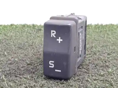 Pièce détachée automobile d'occasion BOUTON INTERRUPTEUR pour RENAULT MIDLUM  Références OEM IAM 7420851305  