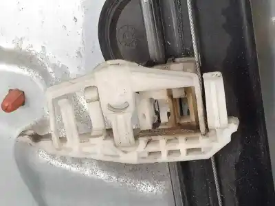 Pezzo di ricambio per auto di seconda mano alzacristalli anteriore destro per fiat stilo (192) 1.9 jtd cat riferimenti oem iam 467813420 - 00467813420  