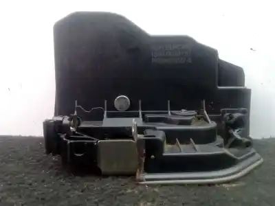 Peça sobressalente para automóvel em segunda mão fechadura da porta dianteira esquerda por bmw 1 (e81) 118 d referências oem iam 18800018157  