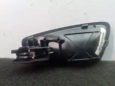 Second-hand car spare part interior right front handle for bmw 1 (e81) 118 d oem iam references 696210201  