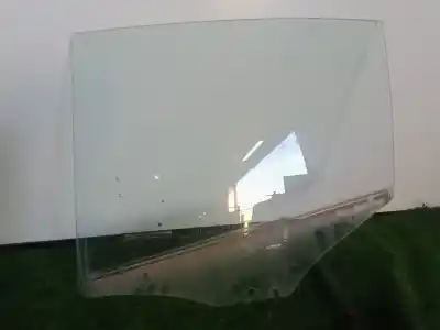 Peça sobressalente para automóvel em segunda mão vidro traseiro esquerdo por bmw serie 1 berlina (e81/e87) 2.0 16v referências oem iam 