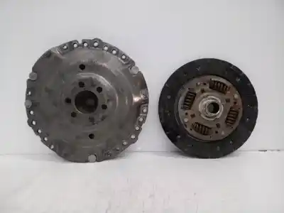 Peça sobressalente para automóvel em segunda mão KIT DE EMBREAGEM por VOLKSWAGEN GOLF IV BERLINA (1J1)  Referências OEM IAM 680793 - MC3  