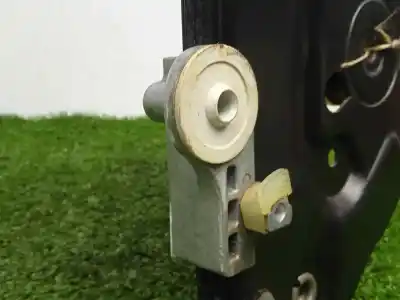 Second-hand car spare part rear left window regulator for bmw serie 7 (e65/e66) 3.0 turbodiesel cat oem iam references 7138863e  