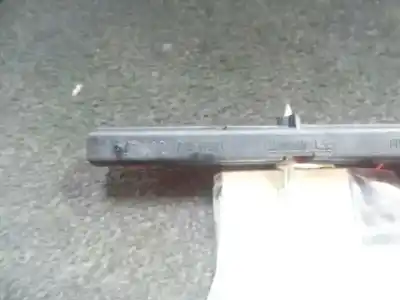 Pezzo di ricambio per auto di seconda mano luce freno centrale per audi a3 (8l) 1.6 ambiente riferimenti oem iam 8d9945097b  