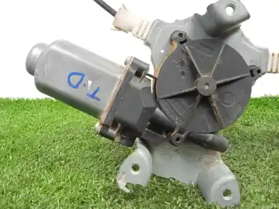 Автозапчасти б/у задний правый стеклорегулятор за nissan navara pick-up (d40m) 2.5 dci diesel cat ссылки oem iam   