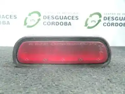 Pezzo di ricambio per auto di seconda mano luce freno centrale per kia sorento (bl) (2002->) 2.5 crdi riferimenti oem iam 927003e0