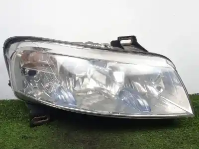 Автозапчасти б/у правая фара за FIAT STILO (192_) 1.2 16V (192_XA1B) ссылки OEM IAM 51712710  